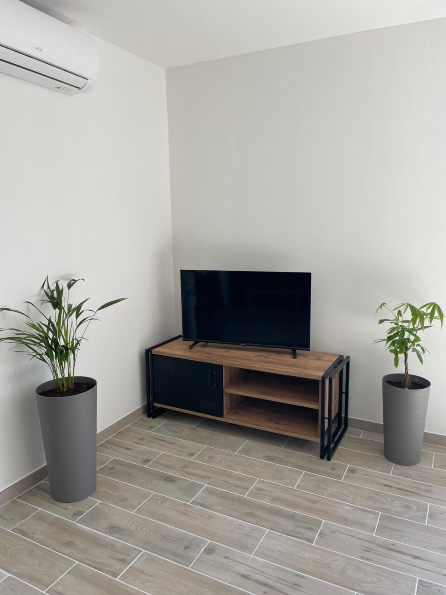 Maison De 40M2 Avec Jardin De 50M2 Orange  Eksteriør billede